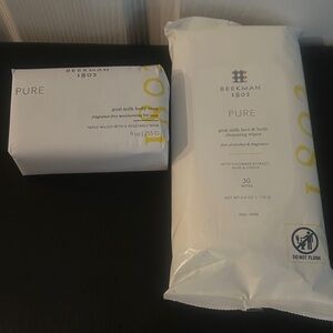 Beekman 1802 Pure Goat Milk 9 ounce Soap and Wipes Set